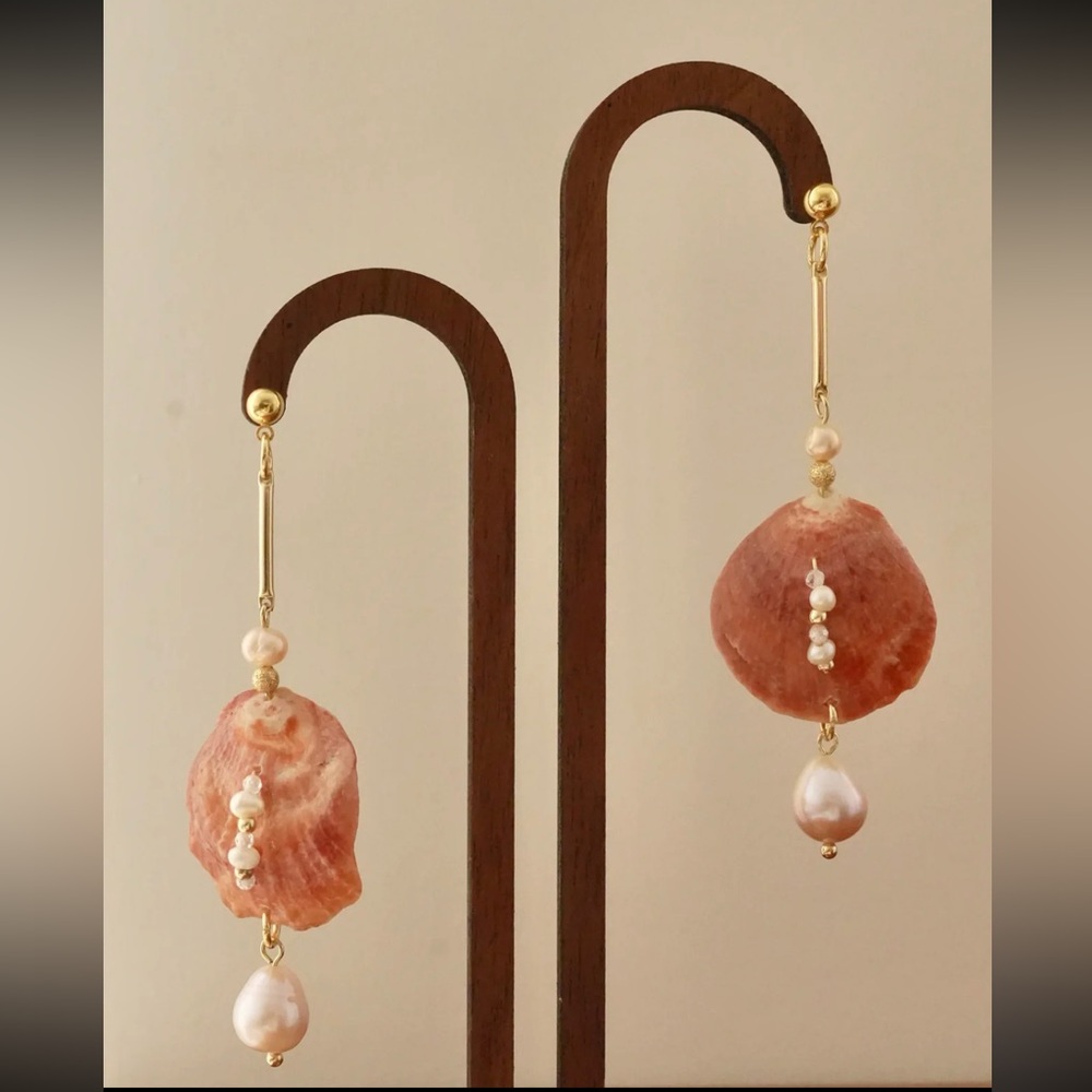 Handmade Pink Seashell & Pearl Dangle Earrings – One-of-a-Kind Natural Beauty